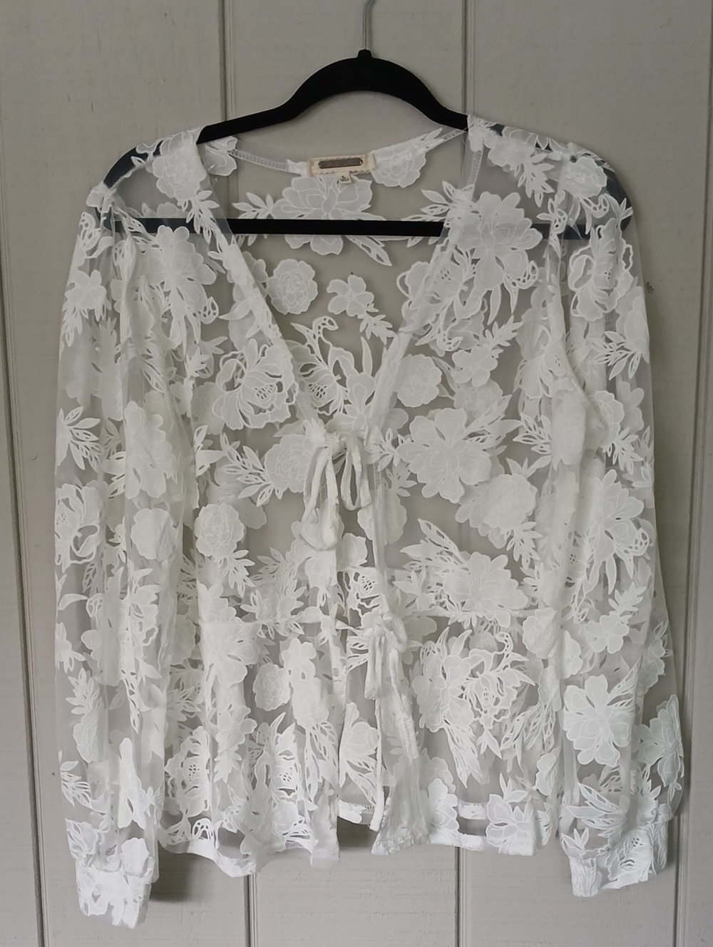 White Sheer Floral Lace Double Tie-Front Top Size Large